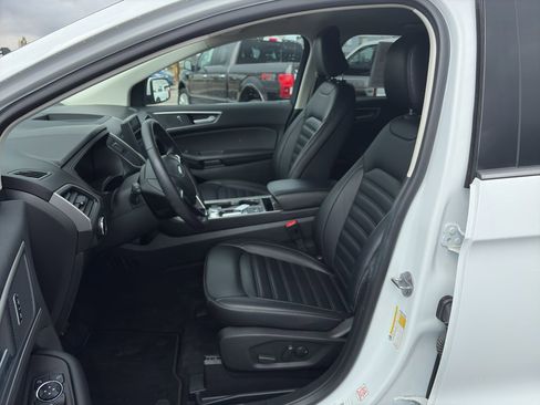 Used 2024 Ford Edge SEL image 17