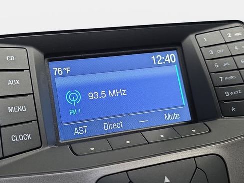 Used 2017 Ford Taurus SE image 21