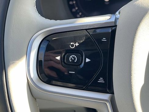 New 2026 Volvo XC90 B6 Ultra image 25