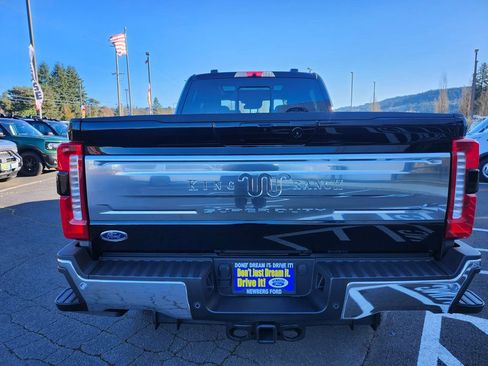 Used 2025 Ford F350 King Ranch AWD/4WD image 17