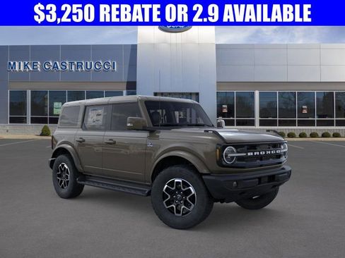 New 2025 Ford Bronco Outer Banks image 7