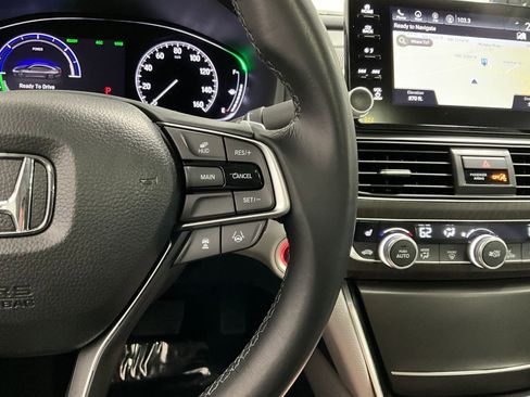 Used 2019 Honda Accord Touring image 19