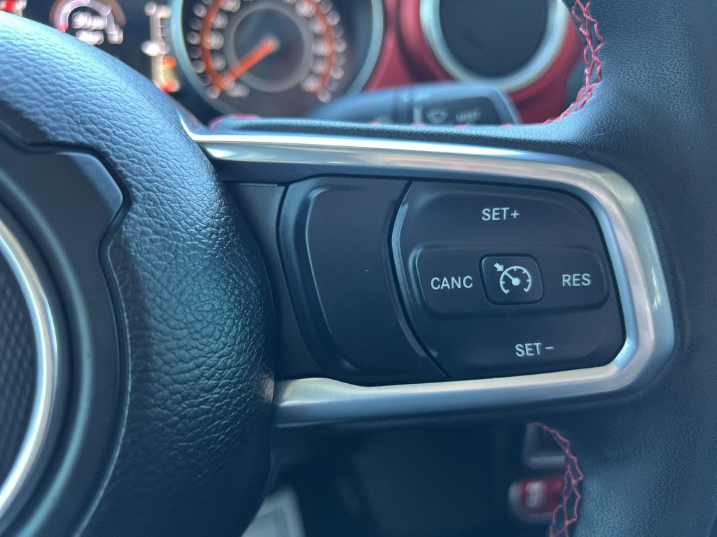 Used 2023 Jeep Gladiator Rubicon w/ Cold Weather Group AWD/4WD image 16