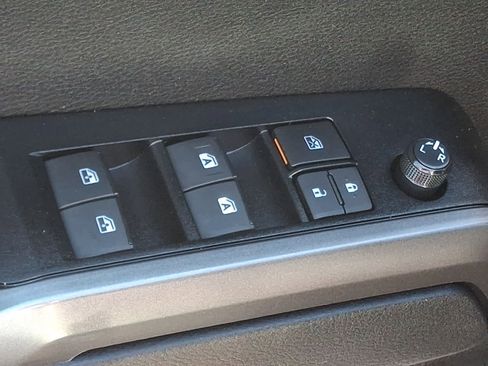 Certified 2023 Toyota Tacoma TRD Sport AWD/4WD image 26