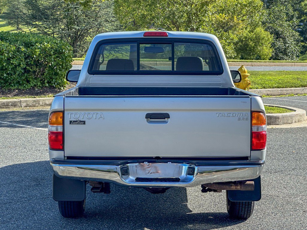 Used 2003 Toyota Tacoma 2WD Xtracab w/ SR5 Pkg image 11