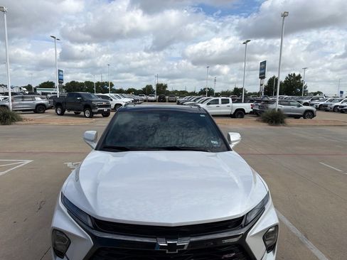 Used 2024 Chevrolet Blazer RS w/ Driver Confidence II Package FWD image 7