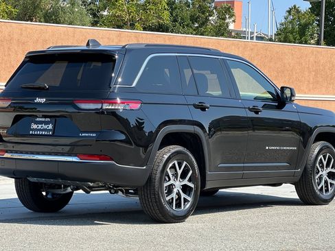 New 2025 Jeep Grand Cherokee Limited image 4