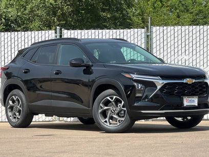 New 2026 Chevrolet Trax LT w/ Driver Confidence Package