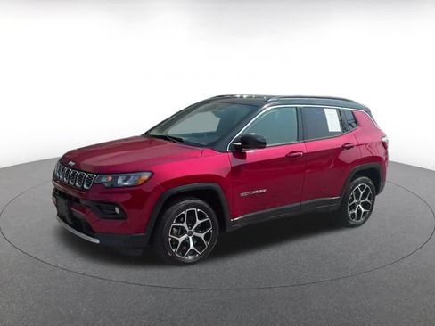 Used 2025 Jeep Compass Limited AWD/4WD image 8