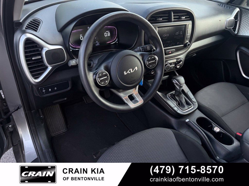 Certified 2024 Kia Soul LX w/ Option Group 015 FWD image 9