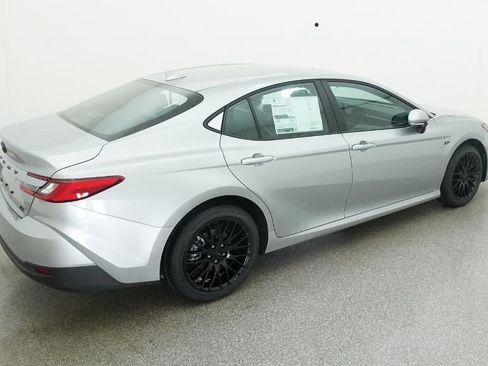 New 2026 Toyota Camry LE image 9