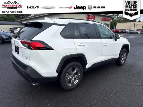 Used 2024 Toyota RAV4 XLE AWD/4WD image 8