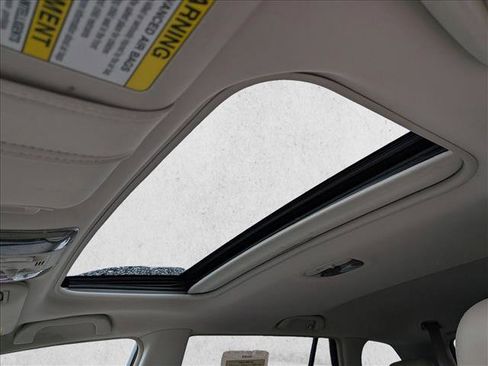 Used 2011 Subaru Outback 2.5i Limited w/ PWR Moonroof Pkg image 16