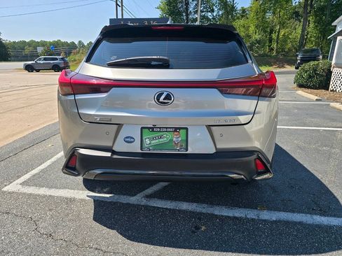 Used 2019 Lexus UX 200 F Sport FWD image 5