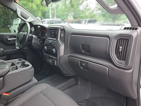 Used 2022 Chevrolet Silverado 1500 Custom Trail Boss AWD/4WD image 26