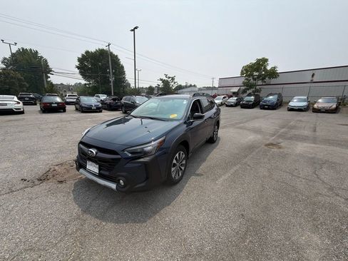 Used 2024 Subaru Outback Limited AWD/4WD image 3