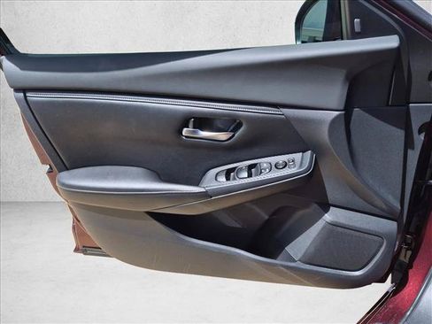Used 2022 Nissan Sentra SV w/ All-Weather Package FWD image 13