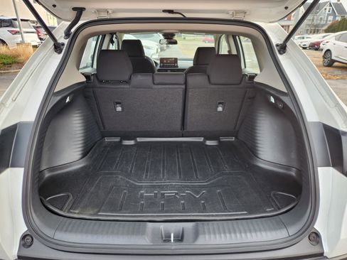 Used 2023 Honda HR-V LX image 18