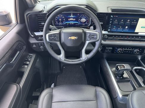 Certified 2023 Chevrolet Silverado 1500 LTZ w/ LTZ Premium Package image 18
