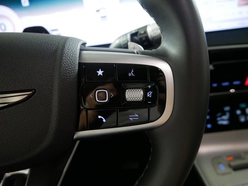 Certified 2026 Genesis GV70 2.5T Select AWD/4WD image 28