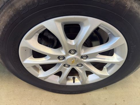 Used 2019 Chevrolet Equinox LT FWD image 33