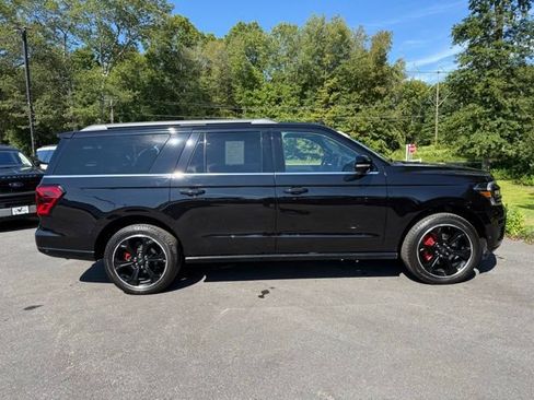 Certified 2022 Ford Expedition Max Limited image 10