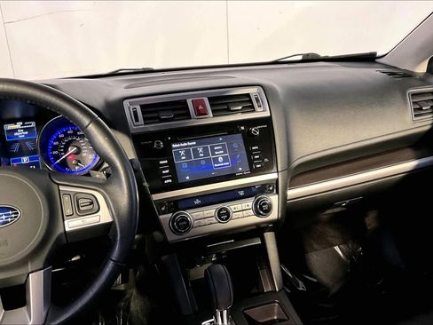Used 2015 Subaru Legacy 3.6R Limited image 6