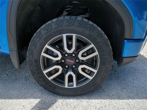 Certified 2023 GMC Sierra 1500 AT4 w/ AT4 Premium Package image 11