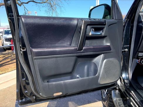 Used 2017 Toyota 4Runner TRD Off-Road Premium image 22