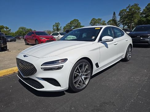 Used 2023 Genesis G70 2.0T RWD image 4