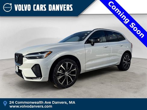 Certified 2025 Volvo XC60 B5 Plus image 2
