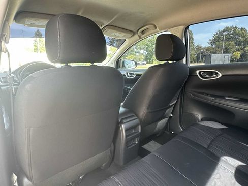 Used 2017 Nissan Sentra SV FWD image 18