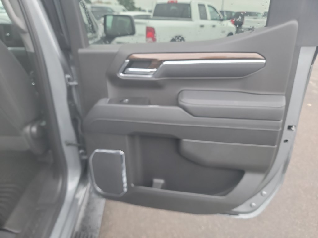 New 2026 Chevrolet Silverado 1500 RST w/ Z71 Off-Road Package AWD/4WD image 29