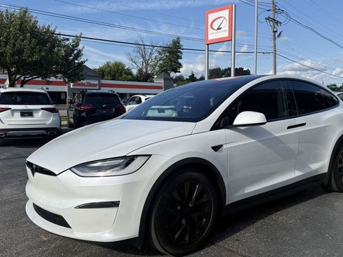 Used 2022 Tesla Model X AWD/4WD image 3