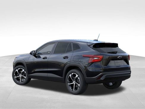 New 2026 Chevrolet Trax RS w/ Driver Confidence Package FWD image 3
