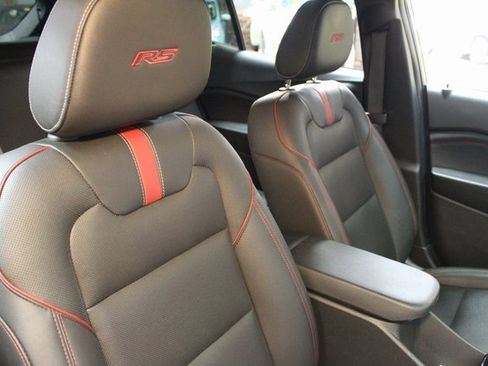 Used 2025 Chevrolet Trax RS w/ Sunroof Package image 11