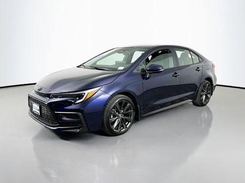 Certified 2026 Toyota Corolla SE w/ SE Package image 3