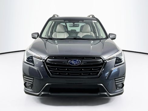 Used 2023 Subaru Forester Limited AWD/4WD image 2