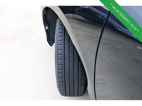 Used 2014 Toyota Camry LE image 29