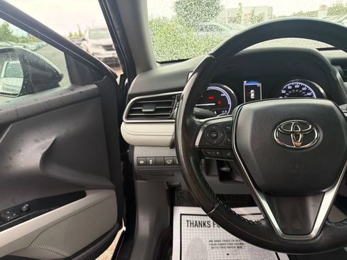 Used 2019 Toyota Camry SE FWD image 26