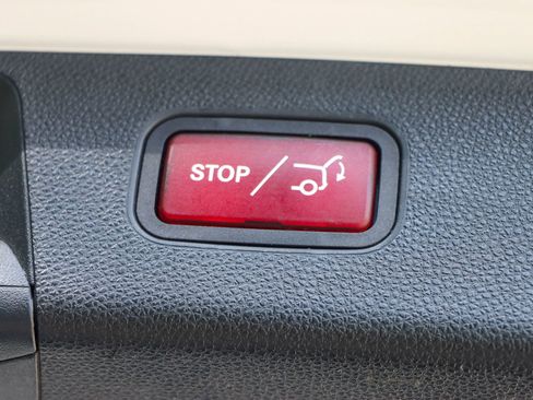 Used 2013 Mercedes-Benz GLK 350 2WD image 25