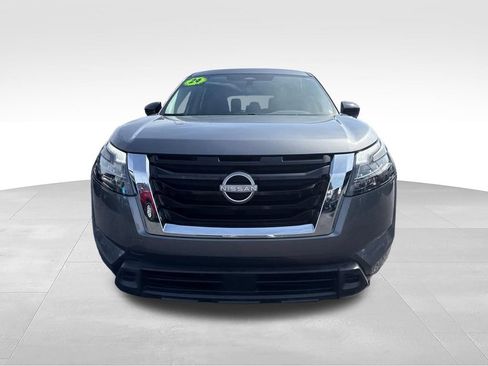 Used 2024 Nissan Pathfinder S w/ Cargo Package FWD image 9