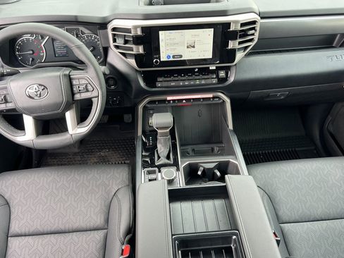 Used 2025 Toyota Tundra SR5 w/ SR5 Premium Package AWD/4WD image 10