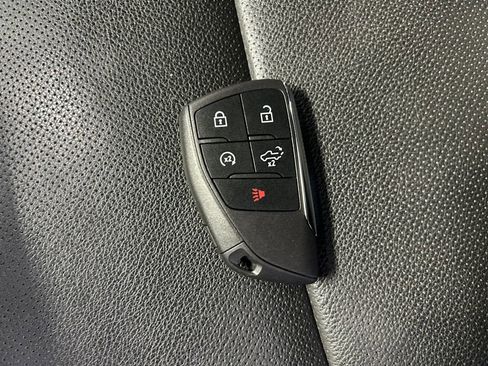 Used 2022 Chevrolet Silverado 1500 LTZ w/ LTZ Convenience Package II AWD/4WD image 34