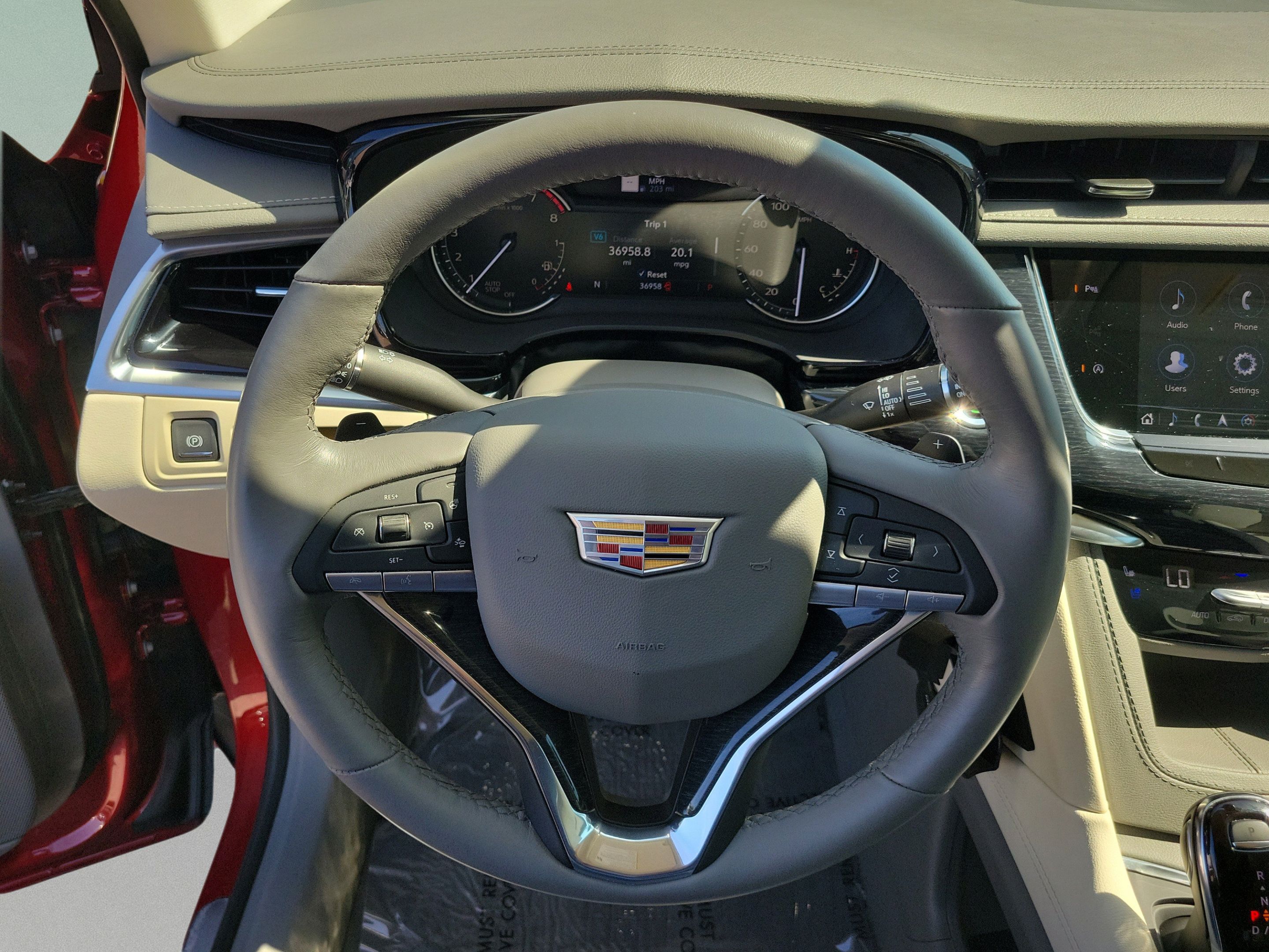 Used 2024 Cadillac XT6 Premium Luxury FWD image 22