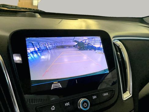 Used 2020 Chevrolet Malibu LT FWD image 27