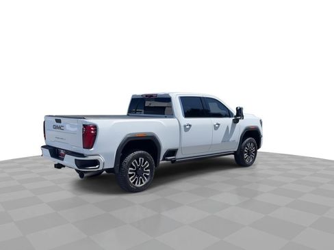 New 2025 GMC Sierra 3500 Denali Ultimate image 8