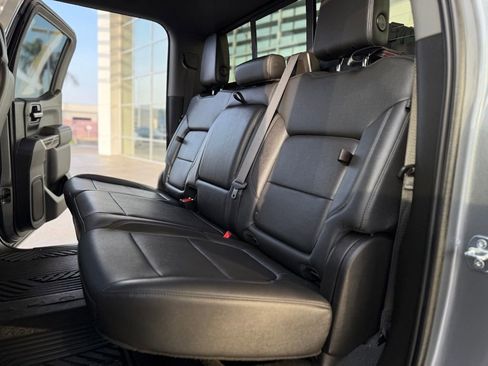 Used 2021 Chevrolet Silverado 1500 LT Trail Boss w/ Convenience Package II image 13