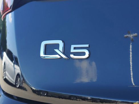 Used 2023 Audi Q5 2.0T Premium w/ Convenience Package AWD/4WD image 7