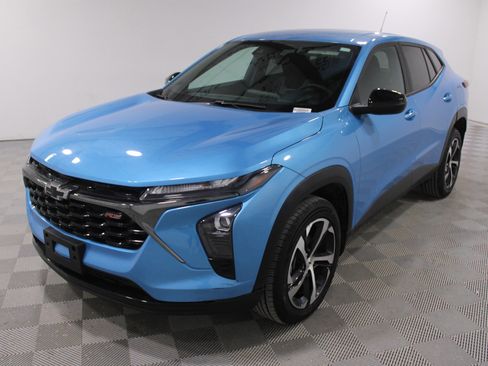 Used 2025 Chevrolet Trax RS image 31